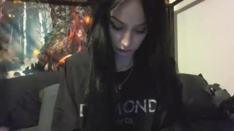 Snapshot of livmirage chatting on 03/05/25, 03:40 Liv Mirage online show from 03/05/25, 03:40