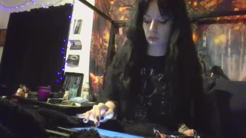 Snapshot of livmirage chatting on 03/08/25, 05:49 Liv Mirage online show from 03/08/25, 05:49