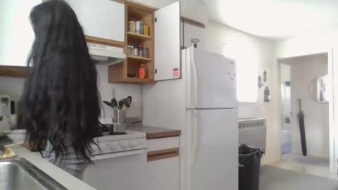 Snapshot of livmirage chatting on 09/21/25, 05:58 Liv Mirage online show from 09/21/25, 05:58