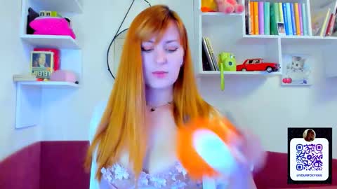 liya_gorgeous online show from 11/19/25, 06:02