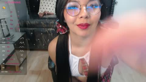 Liz online show from 01/11/25, 06:14