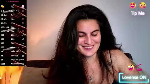 Snapshot of liz_devine chatting on 03/08/25, 02:01 liz online show from 03/08/25, 02:01
