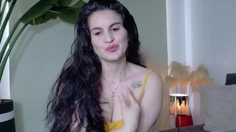 liz online show from 10/12/25, 03:44