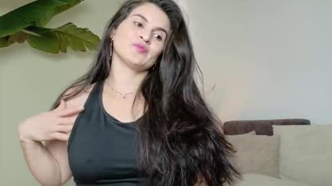 liz online show from 10/31/25, 04:08