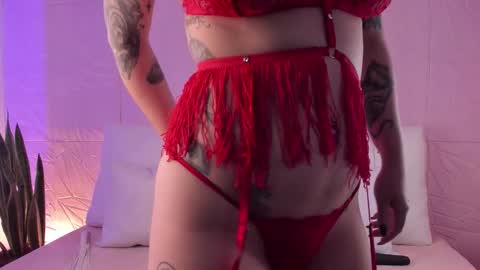 Snapshot of liz_grey_ chatting on 10/29/25, 01:52 online show from 10/29/25, 01:52