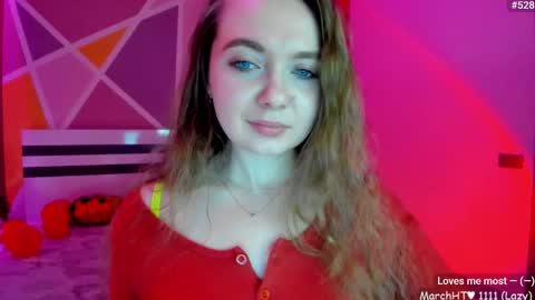 Girl next door online show from 03/06/25, 12:41