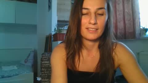 Snapshot of lizalish chatting on 12/12/24, 10:45 Liza online show from 12/12/24, 10:45