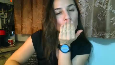 Snapshot of lizalish chatting on 12/16/24, 10:34 Liza online show from 12/16/24, 10:34