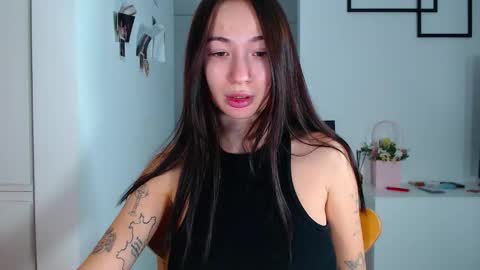 Liza online show from 11/19/25, 02:28