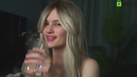 Sunnheart online show from 01/18/25, 07:26