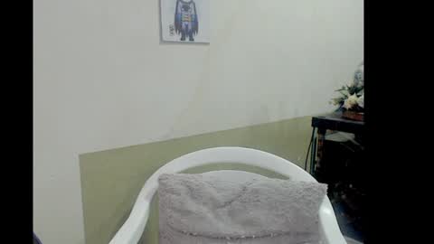 Snapshot of lizz1305 chatting on 12/03/24, 04:50 lizz1305 online show from 12/03/24, 04:50