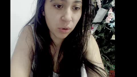 Snapshot of lizz1305 chatting on 12/17/24, 03:17 lizz1305 online show from 12/17/24, 03:17