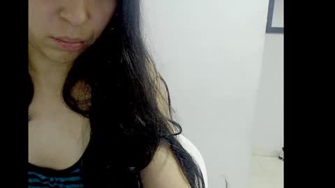 Snapshot of lizz1305 chatting on 01/27/25, 09:33 lizz1305 online show from 01/27/25, 09:33