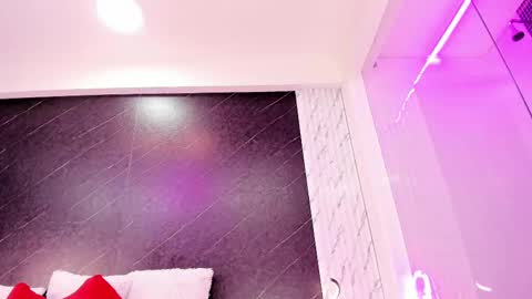 I am Lizz online show from 02/15/25, 03:28