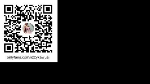 Snapshot of lizzy_kawuaii chatting on 10/27/25, 01:20 lizzy online show from 10/27/25, 01:20