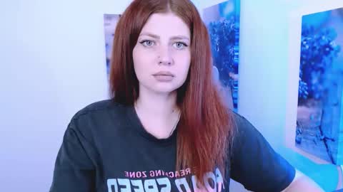 Lizzy3 online show from 10/21/25, 12:17