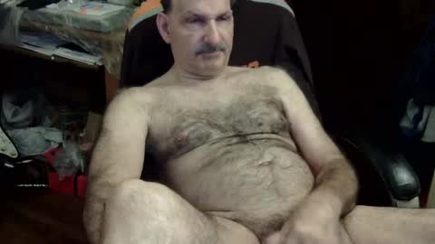 loades182025 online show from 10/13/25, 02:11