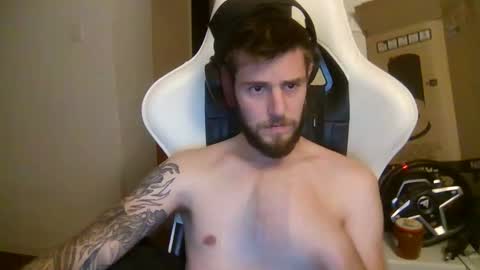 Snapshot of lobotomy54 chatting on 10/12/25, 09:25 lobo online show from 10/12/25, 09:25