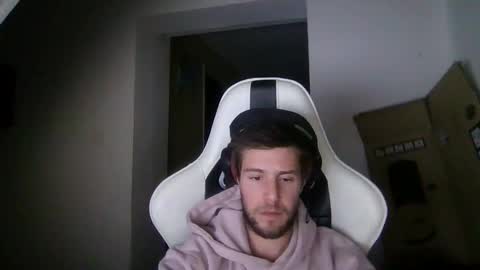 Snapshot of lobotomy54 chatting on 11/12/25, 11:14 lobo online show from 11/12/25, 11:14