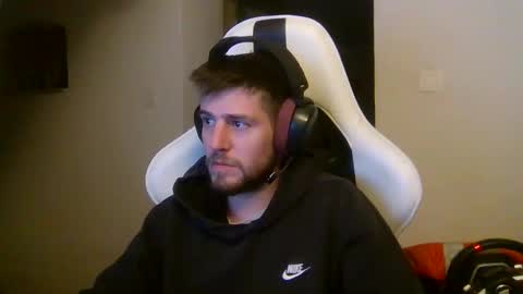 Snapshot of lobotomy54 chatting on 11/22/25, 11:37 lobo online show from 11/22/25, 11:37