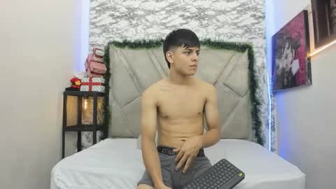 loganjhonson online show from 11/23/25, 02:22