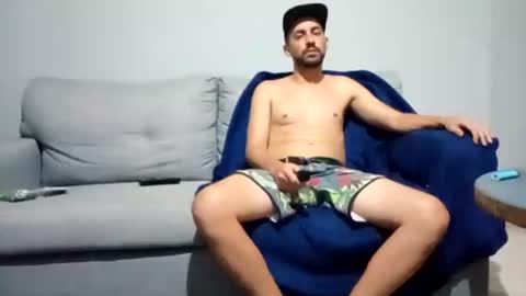 Snapshot of logans504908 chatting on 02/18/25, 02:05 Logans online show from 02/18/25, 02:05