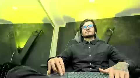 Loggan online show from 09/24/25, 10:02