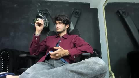 Loggan online show from 09/29/25, 09:08