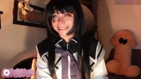 Snapshot of loidjanne chatting on 10/31/25, 12:22 Janne Miller 9pm to 3am GMT-5 online show from 10/31/25, 12:22