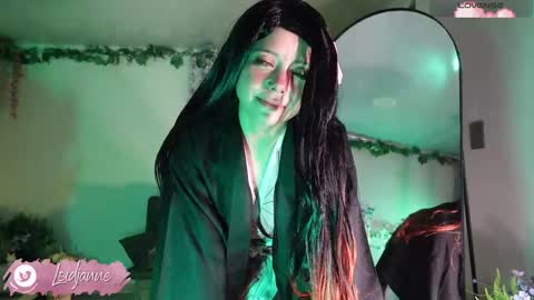 Snapshot of loidjanne chatting on 11/26/25, 12:00 Janne Miller 9pm to 3am GMT-5 online show from 11/26/25, 12:00