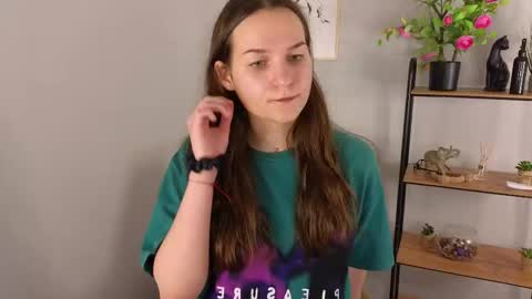 Sofia online show from 09/17/25, 08:05