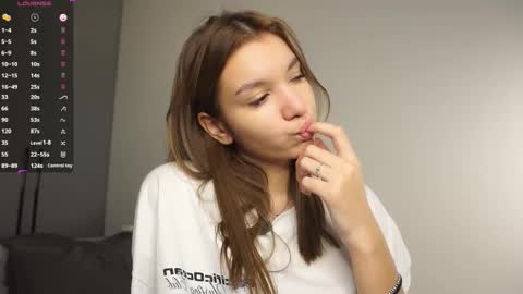 Elza online show from 11/29/25, 07:39