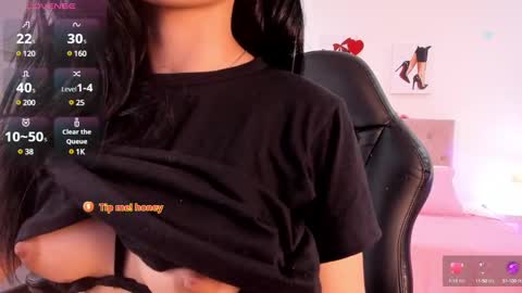 Snapshot of lola_bernard chatting on 03/07/25, 10:24 lola_bernard online show from 03/07/25, 10:24