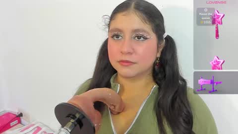 lola online show from 10/22/25, 11:43