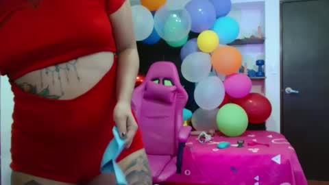 Snapshot of lola_fiery chatting on 09/16/25, 11:28 lola_fiery online show from 09/16/25, 11:28
