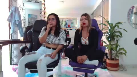 Snapshot of lola_fiery chatting on 09/24/25, 02:20 lola_fiery online show from 09/24/25, 02:20