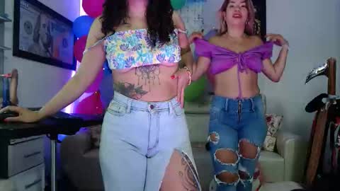 Snapshot of lola_fiery chatting on 10/16/25, 01:45 lola_fiery online show from 10/16/25, 01:45