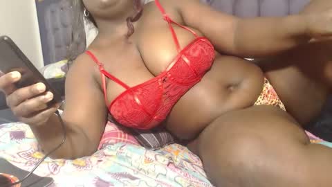 Snapshot of lola_honney chatting on 11/08/25, 02:50 lola_honney online show from 11/08/25, 02:50