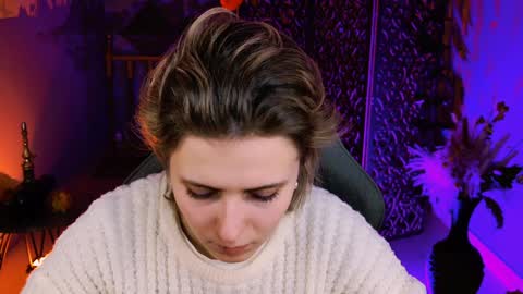 Snapshot of lolaasmus chatting on 12/07/24, 02:02 I consider myself the god Loki but life just calls me LOL online show from 12/07/24, 02:02