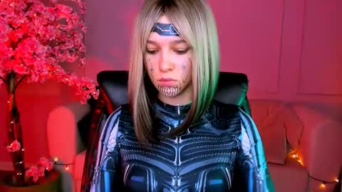 lolalemona online show from 12/15/24, 10:28