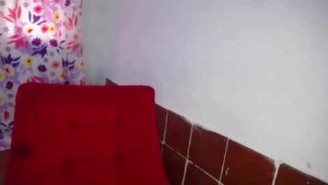 Snapshot of lolamourin chatting on 11/09/25, 01:31 lolamourin online show from 11/09/25, 01:31