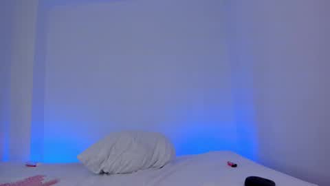 Snapshot of lolap_ chatting on 03/10/25, 10:45 Lola online show from 03/10/25, 10:45