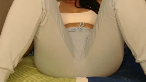 Snapshot of lolapaz3 chatting on 10/10/25, 09:14 Lola online show from 10/10/25, 09:14