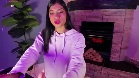 Snapshot of lolapierce chatting on 10/22/25, 12:05 loli online show from 10/22/25, 12:05