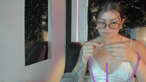 Lola online show from 10/23/25, 11:31