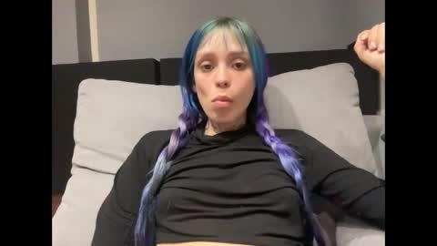 Snapshot of lole6913 chatting on 11/11/25, 04:34 lole online show from 11/11/25, 04:34