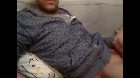 Snapshot of lolgivali chatting on 01/11/25, 10:51 lolgivali online show from 01/11/25, 10:51