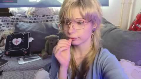 Christine online show from 09/24/25, 06:06