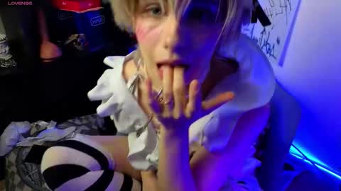 Christine online show from 10/19/25, 10:54