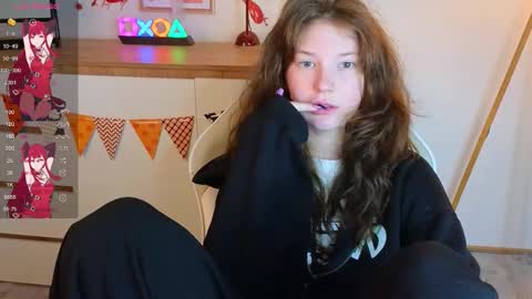 Mona online show from 11/08/25, 02:39